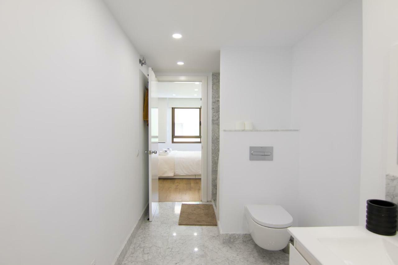 Homeforguest Stylish And Modern Apartment Overlooking Las Canteras 大加那利岛拉斯帕尔马斯 外观 照片