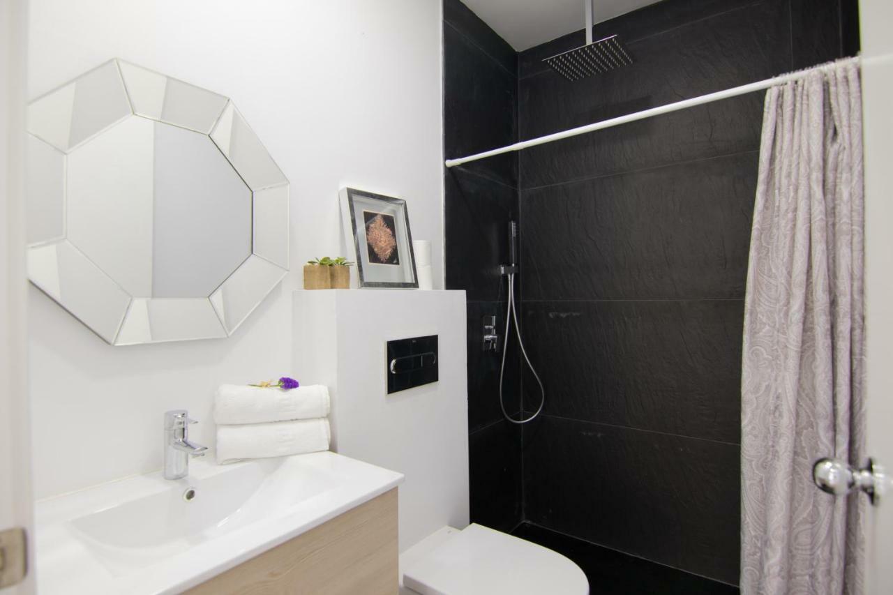 Homeforguest Stylish And Modern Apartment Overlooking Las Canteras 大加那利岛拉斯帕尔马斯 外观 照片