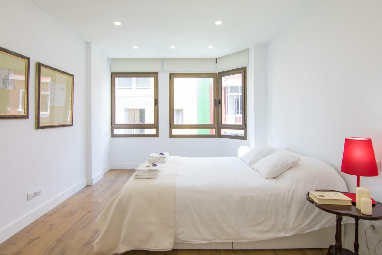 Homeforguest Stylish And Modern Apartment Overlooking Las Canteras 大加那利岛拉斯帕尔马斯 外观 照片